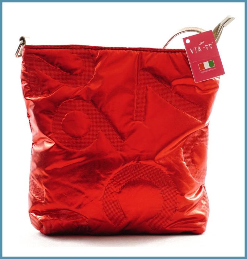 VIA55 női keresztpántos táska vízhatlan anyagból, piros noivalltaska-hu c